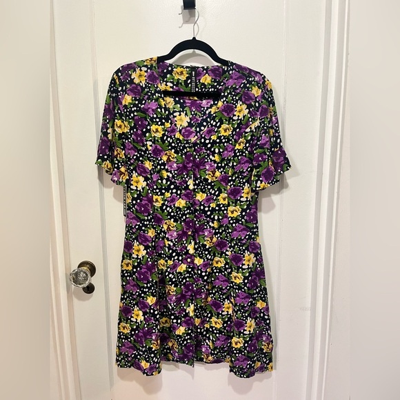 Design Lab Lord & Taylor Floral Button-Up Dress – 19.5” P2P - Size Medium (NWT) - Picture 2 of 5